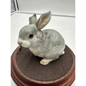 HUTSCHENREUTHER BUNNY RABBIT PORCELAIN FIGURINE GERMANY 1814 MARK
